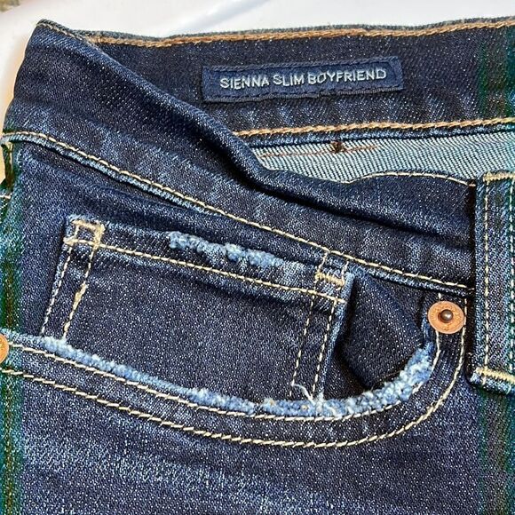 LUCKY Brand Sienna Slim Boyfriend Jean distressed stretch raw edge hem denim. - Picture 4 of 10